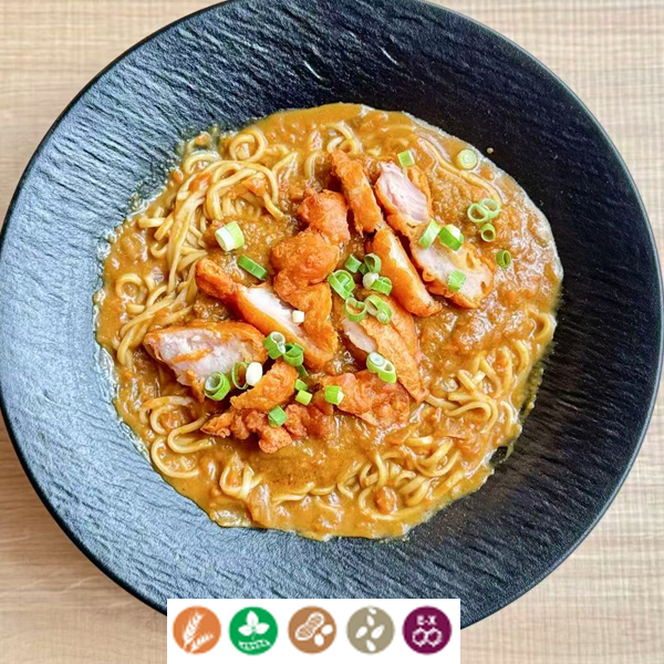 Mazemen karaage con curry