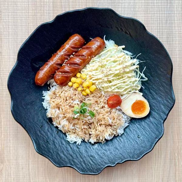 Arroz Yaki Salchicha